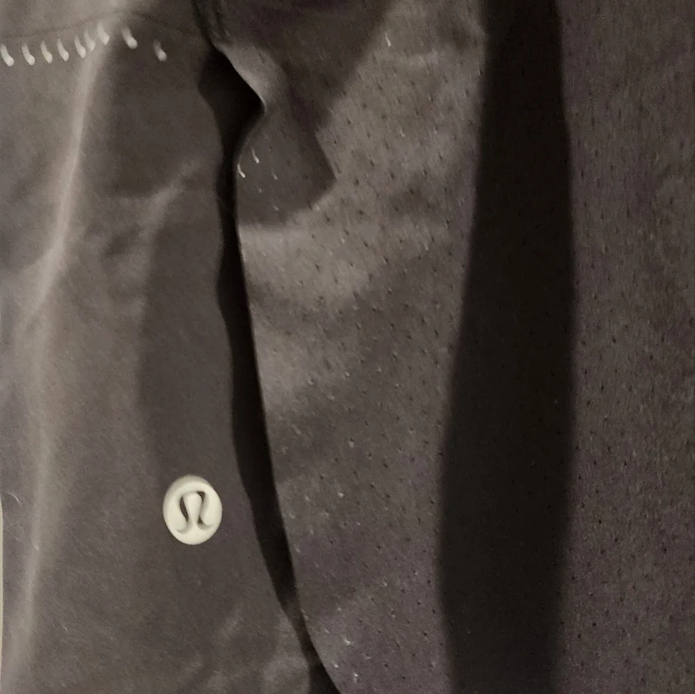 lululemon athletica Women's Charcoal Tank Top - Picture 4 of 4